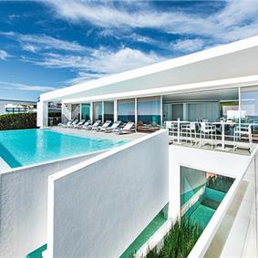 4 Bedroom Seaside Villa with Heated Infinity Pool near Lagos, Sleeps 8-9